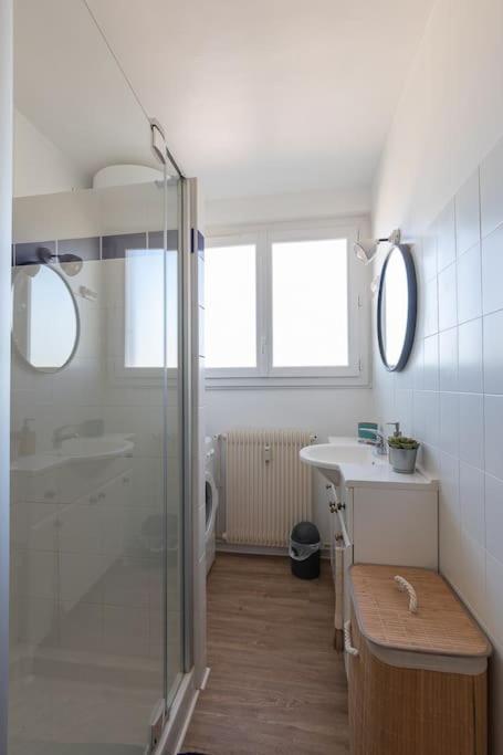 Cabana & Grand Appartement Cosy - Parking & Balcon Вільфранш-сюр-Сон Екстер'єр фото